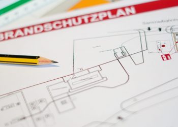 Brandschutzplan mit Bleistift
